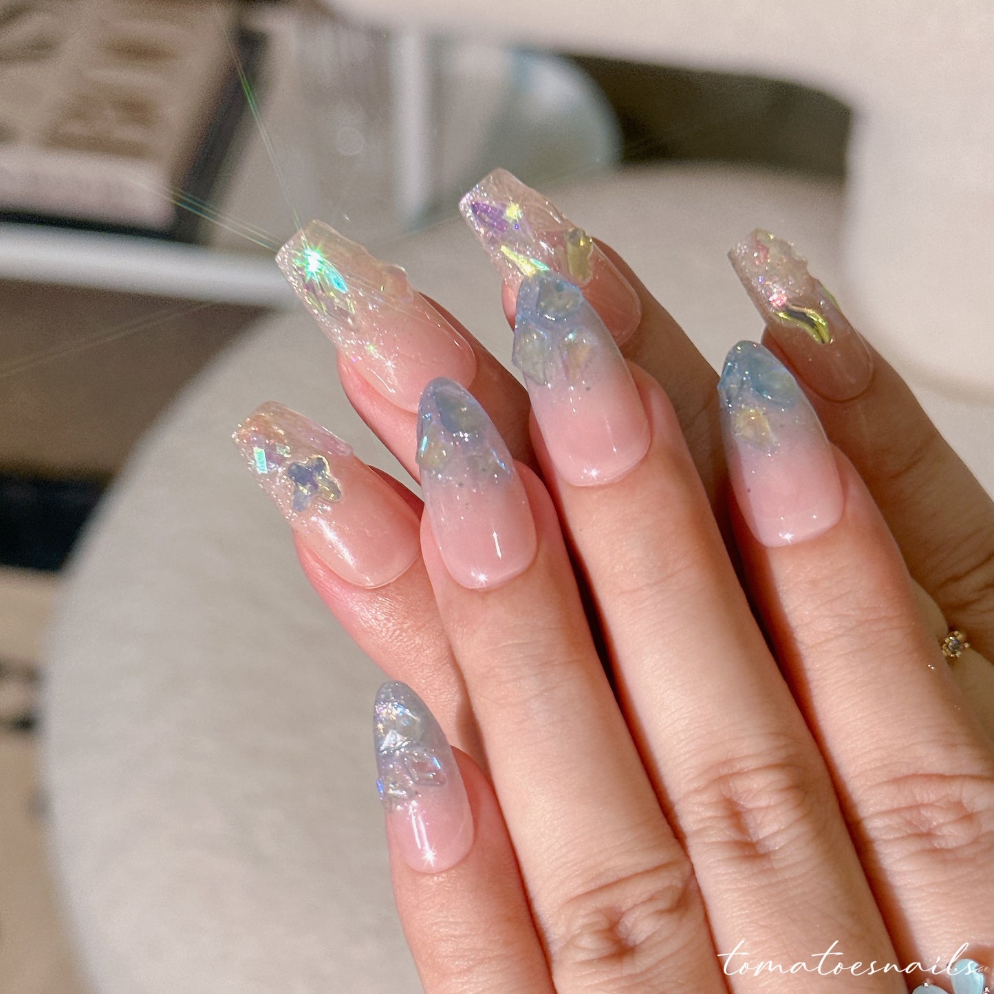 CLEAR Aurora Glitter Ice