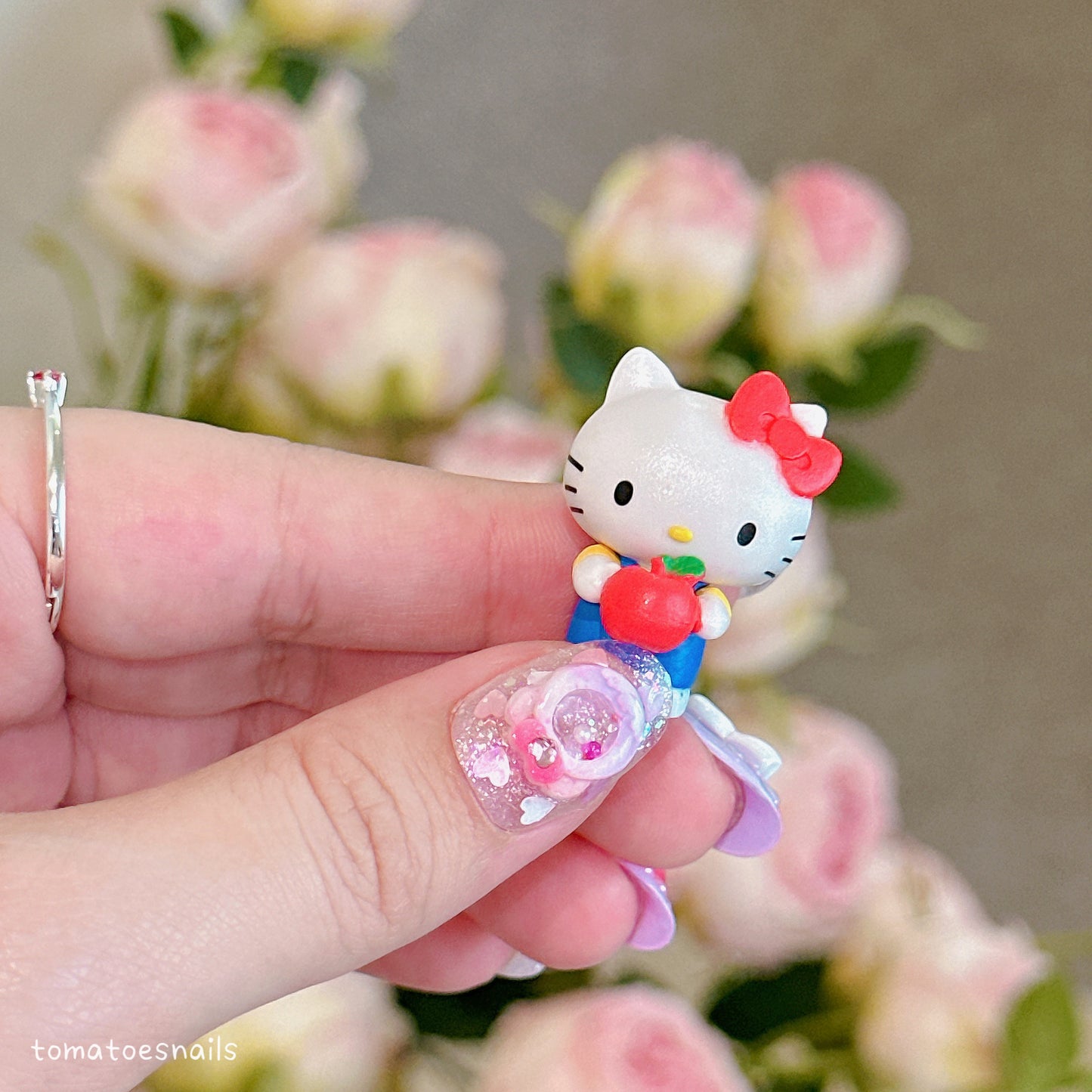 Mini Apple Tamagotchi Shaker