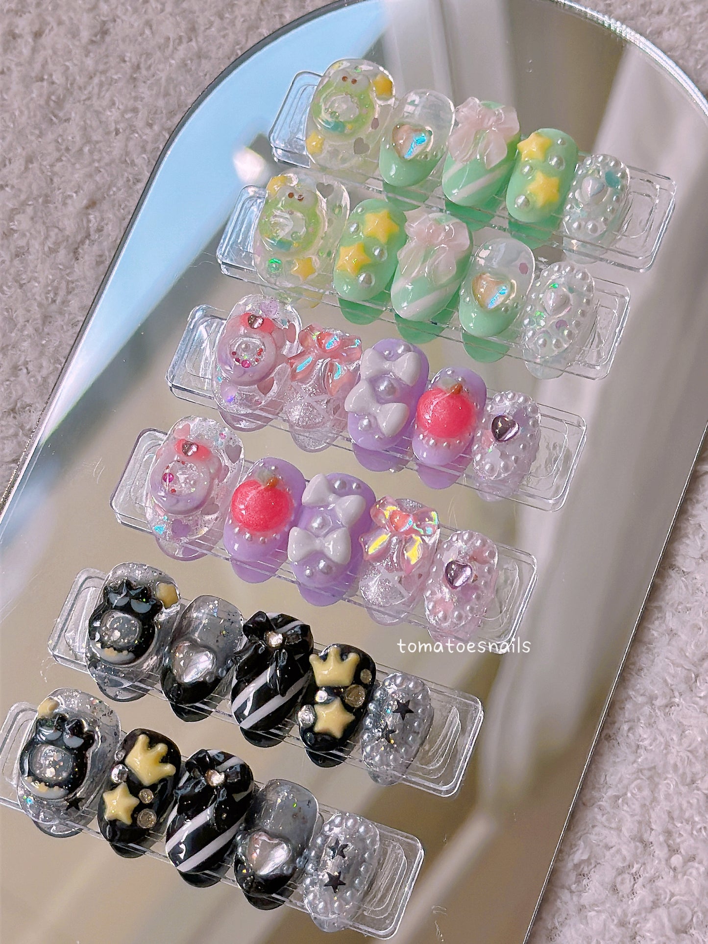 Mini Apple Tamagotchi Shaker