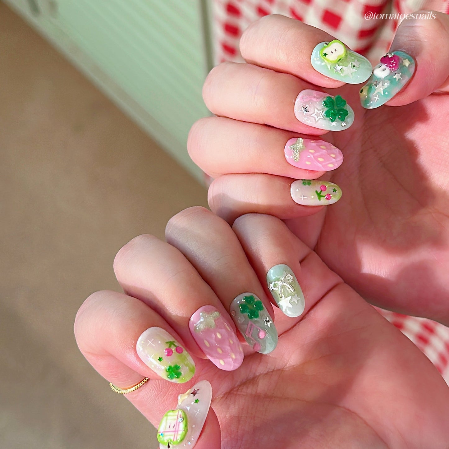 Lucky Apple & Clover