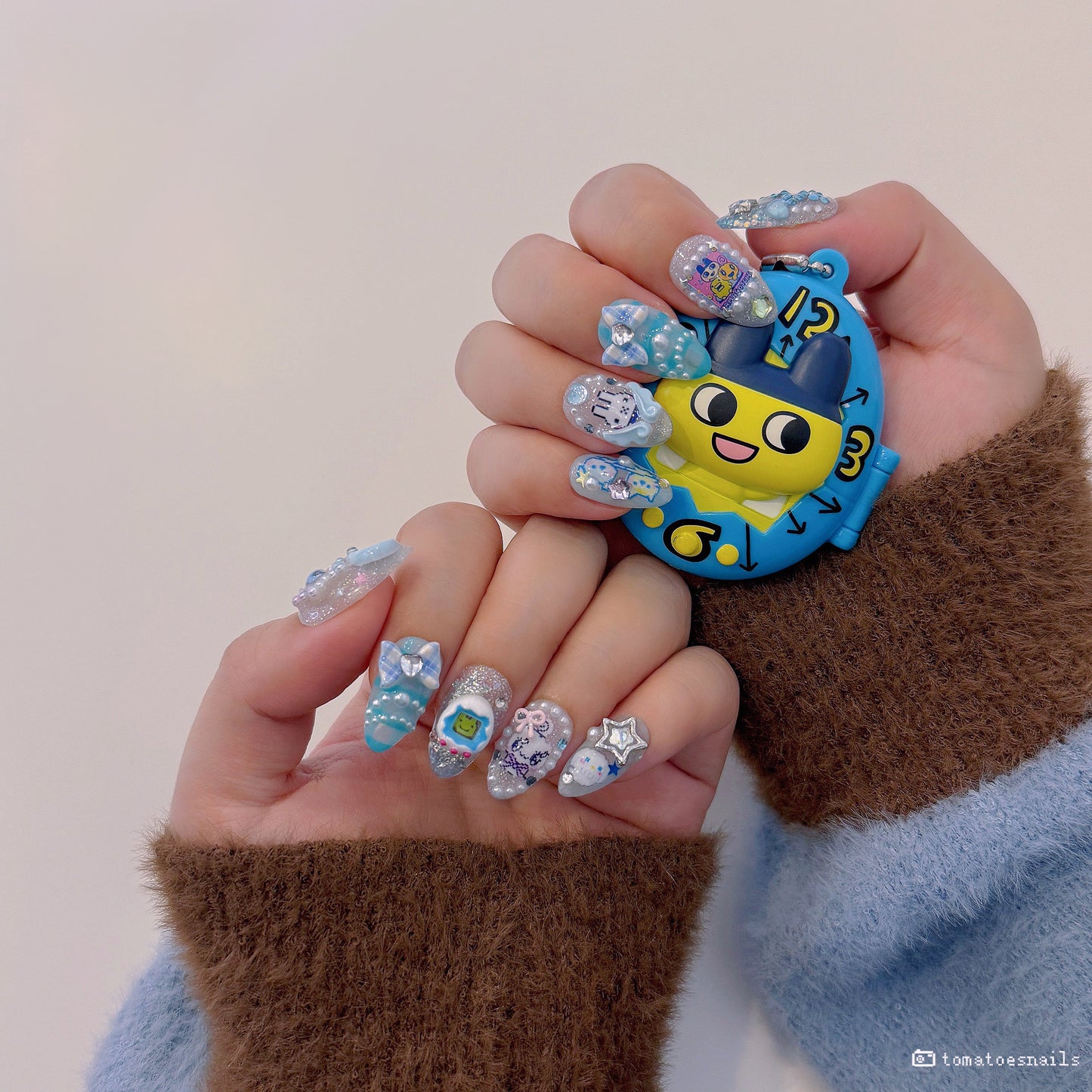 Gashapon Tamagotchi (Random Characters)