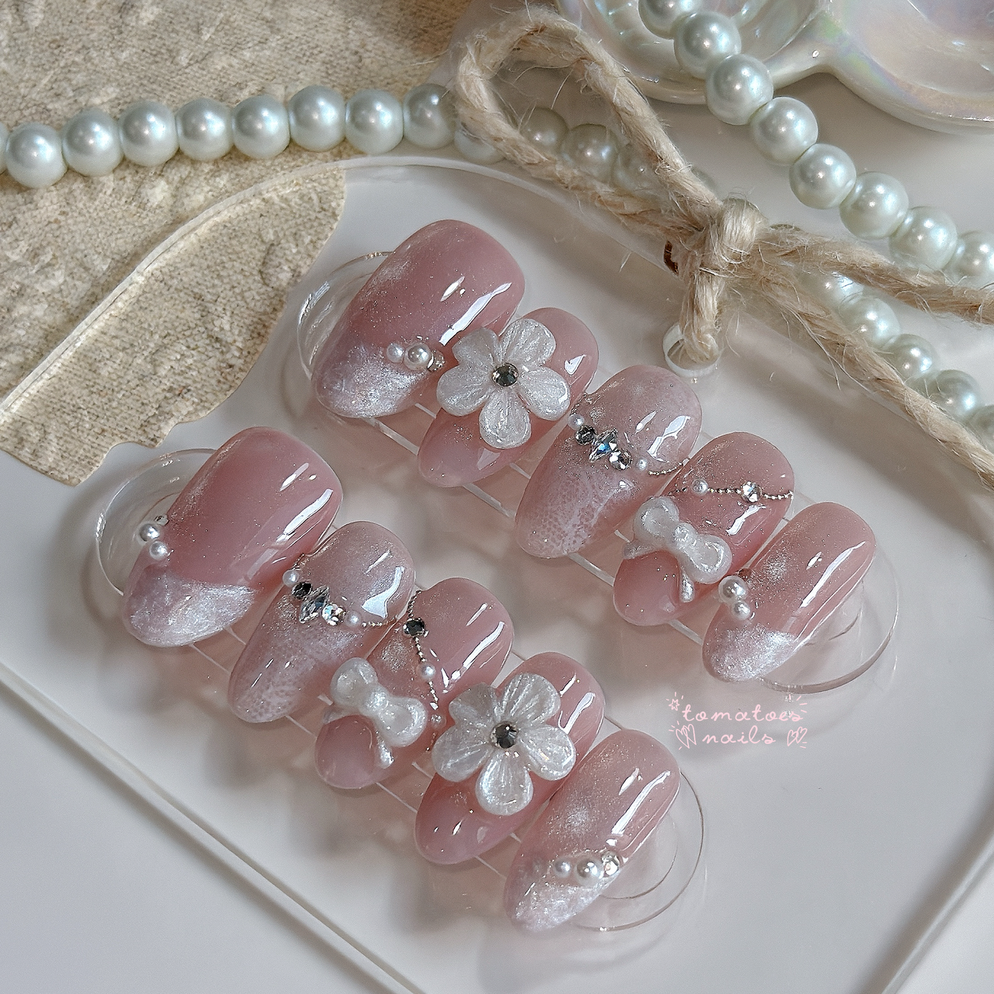 Forever Pearl (Flowers can be adjusted)