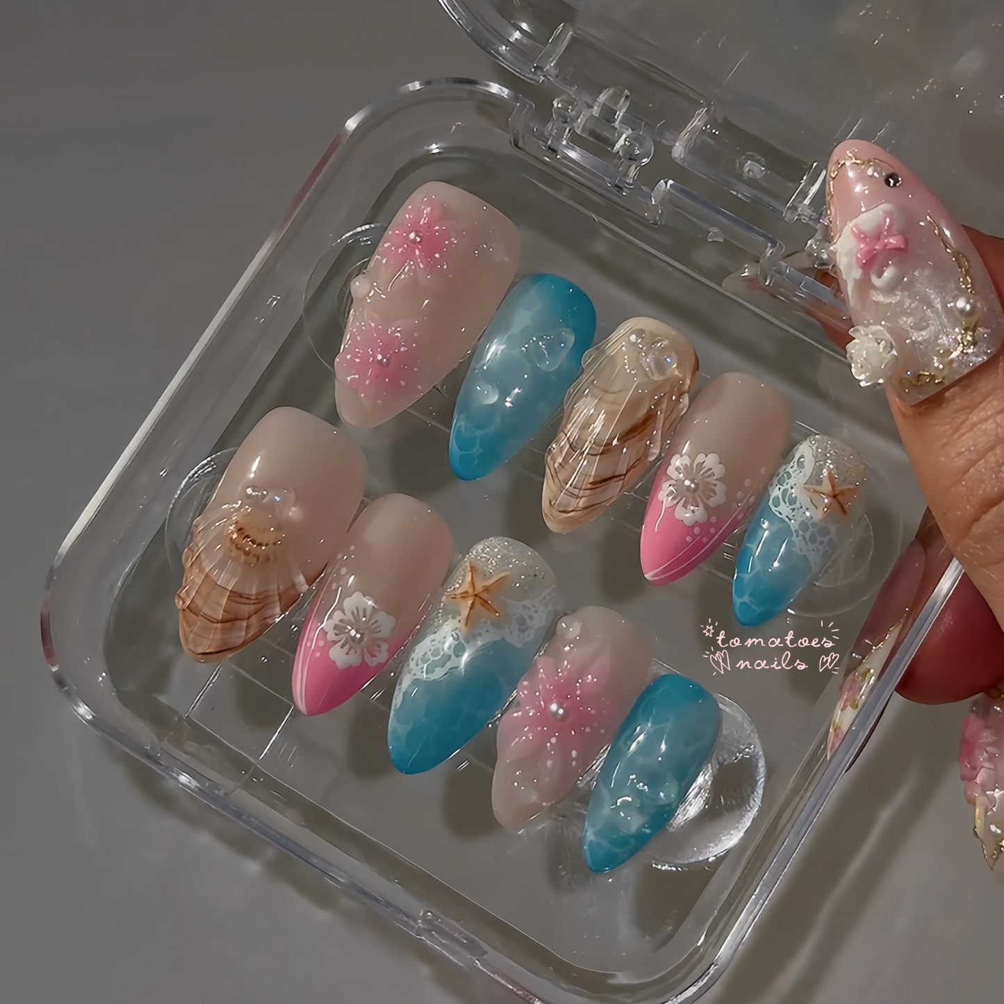 Seashell Kisses