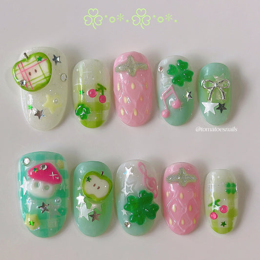 Lucky Apple & Clover