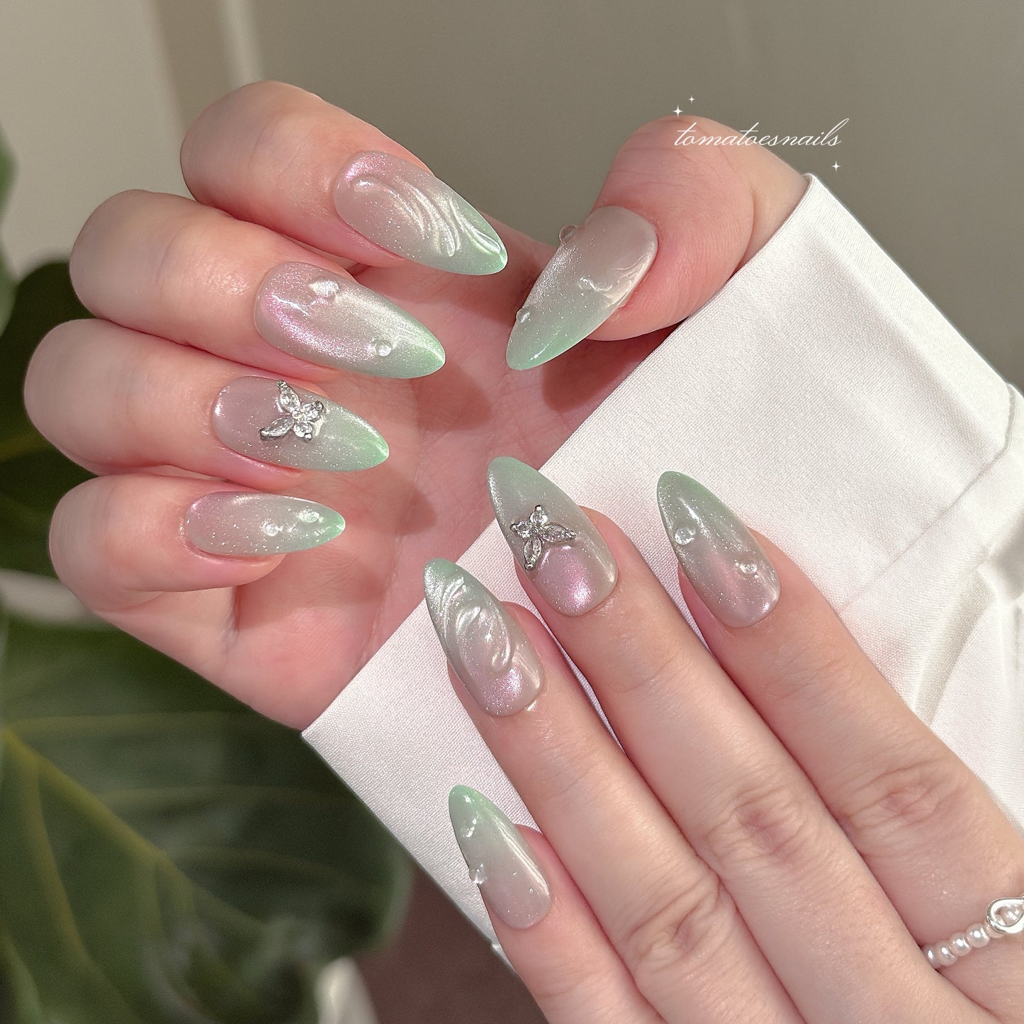 Morning Dew (pink & moonlight cat eye glow)